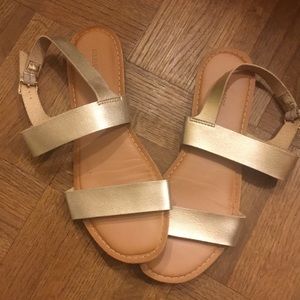 Women’s sandals